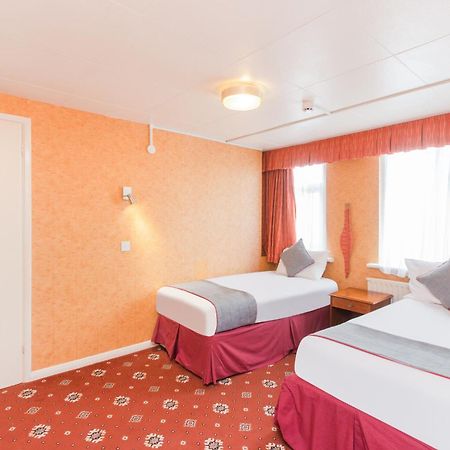 OYO Stade Court Hotel Hythe  Buitenkant foto