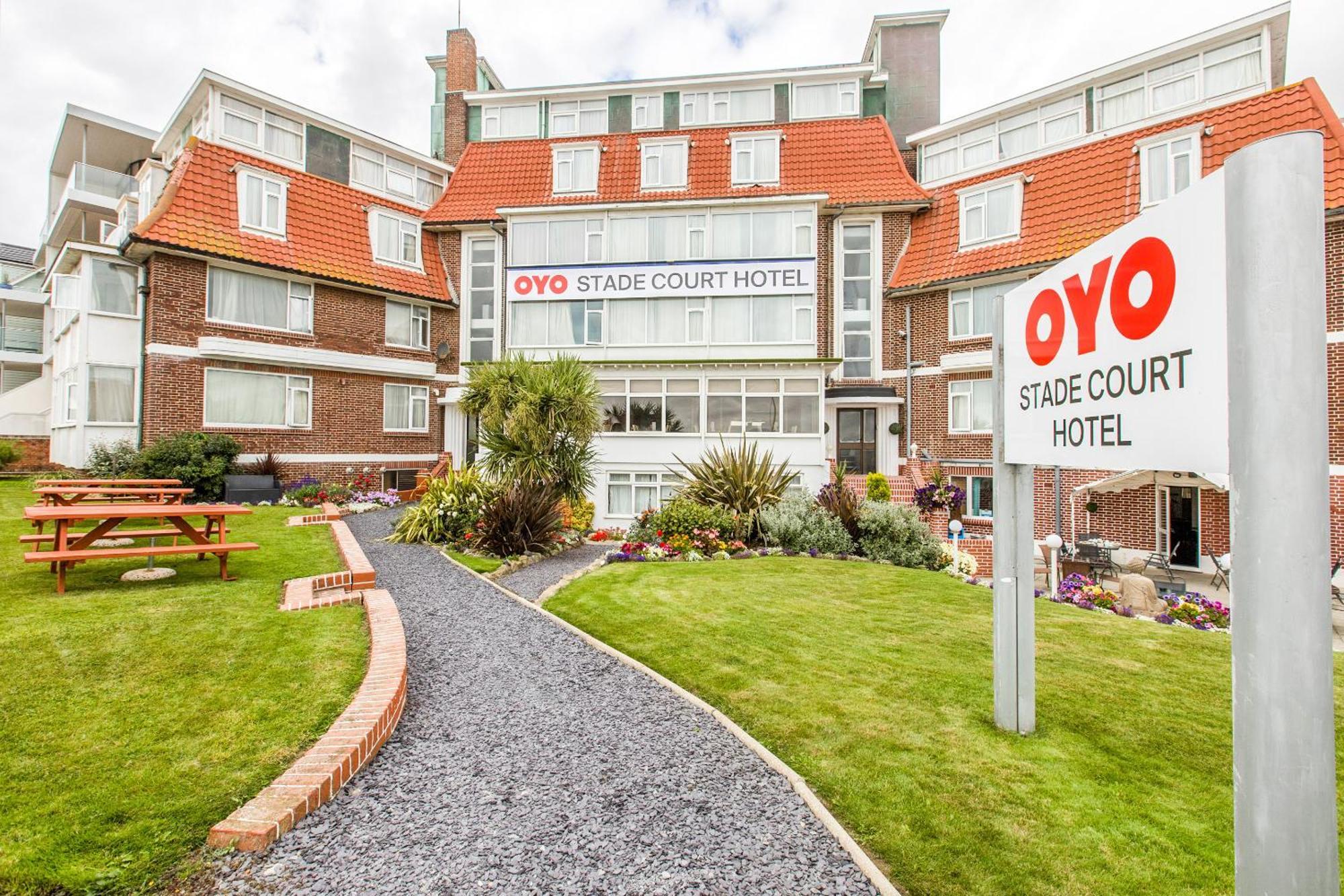 OYO Stade Court Hotel Hythe  Buitenkant foto