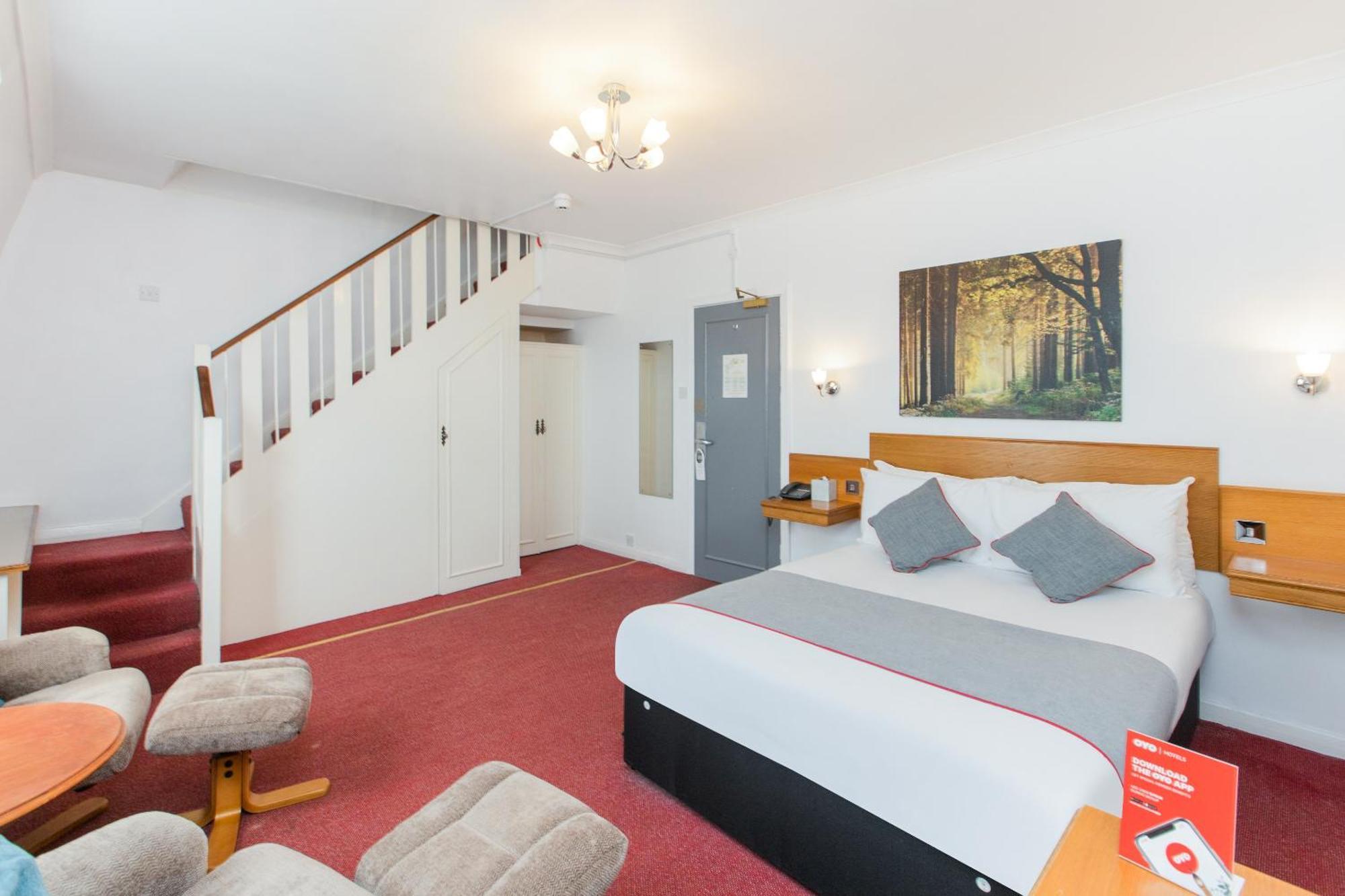 OYO Stade Court Hotel Hythe  Buitenkant foto