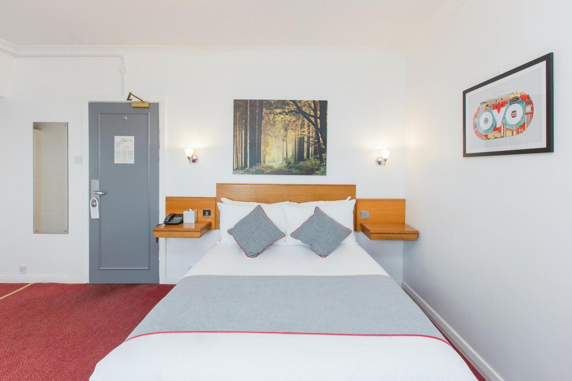 OYO Stade Court Hotel Hythe  Buitenkant foto