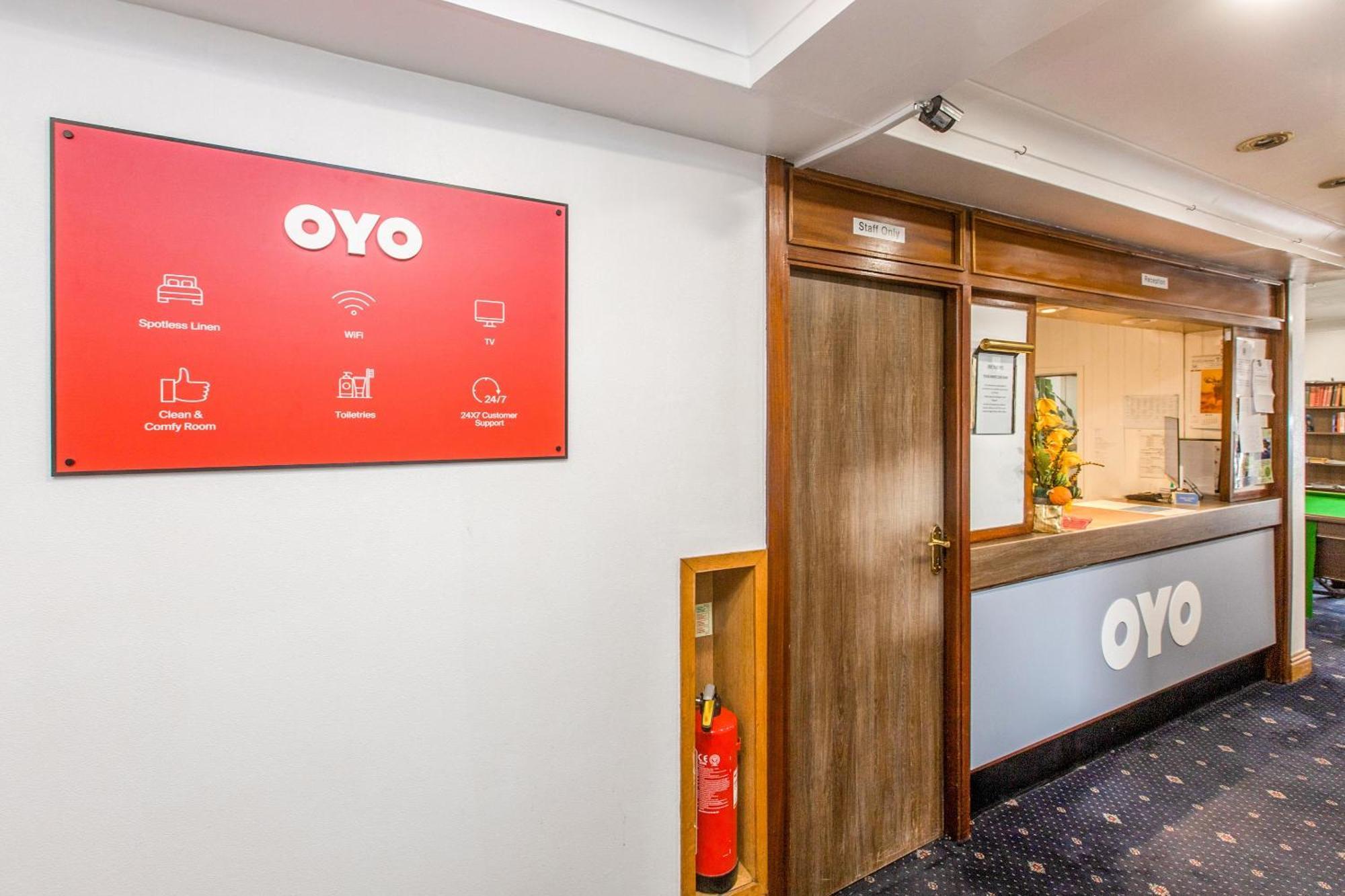OYO Stade Court Hotel Hythe  Buitenkant foto